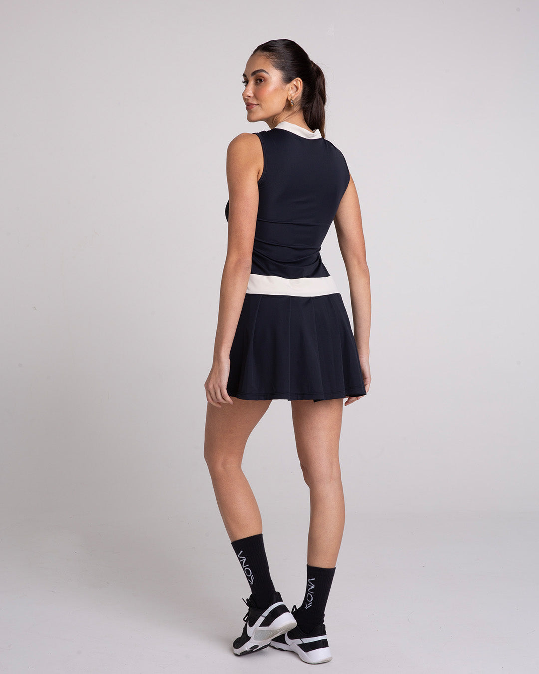 Vestido com Pregas Preto/Luna
