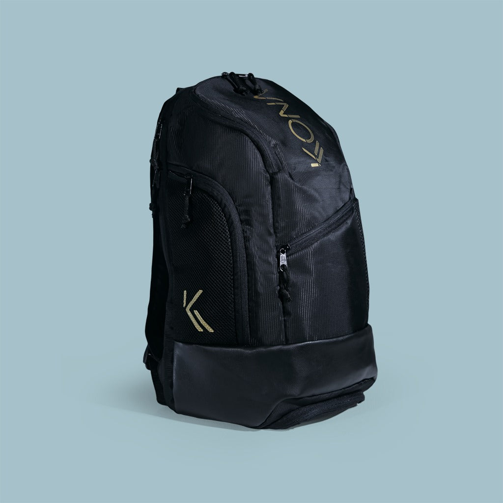Mochila KONA PLUS Preto/Dourado
