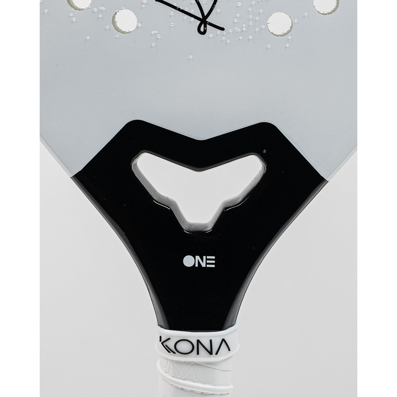 Raquete de Beach Tennis One White 2026 - Envio a partir de 04/03