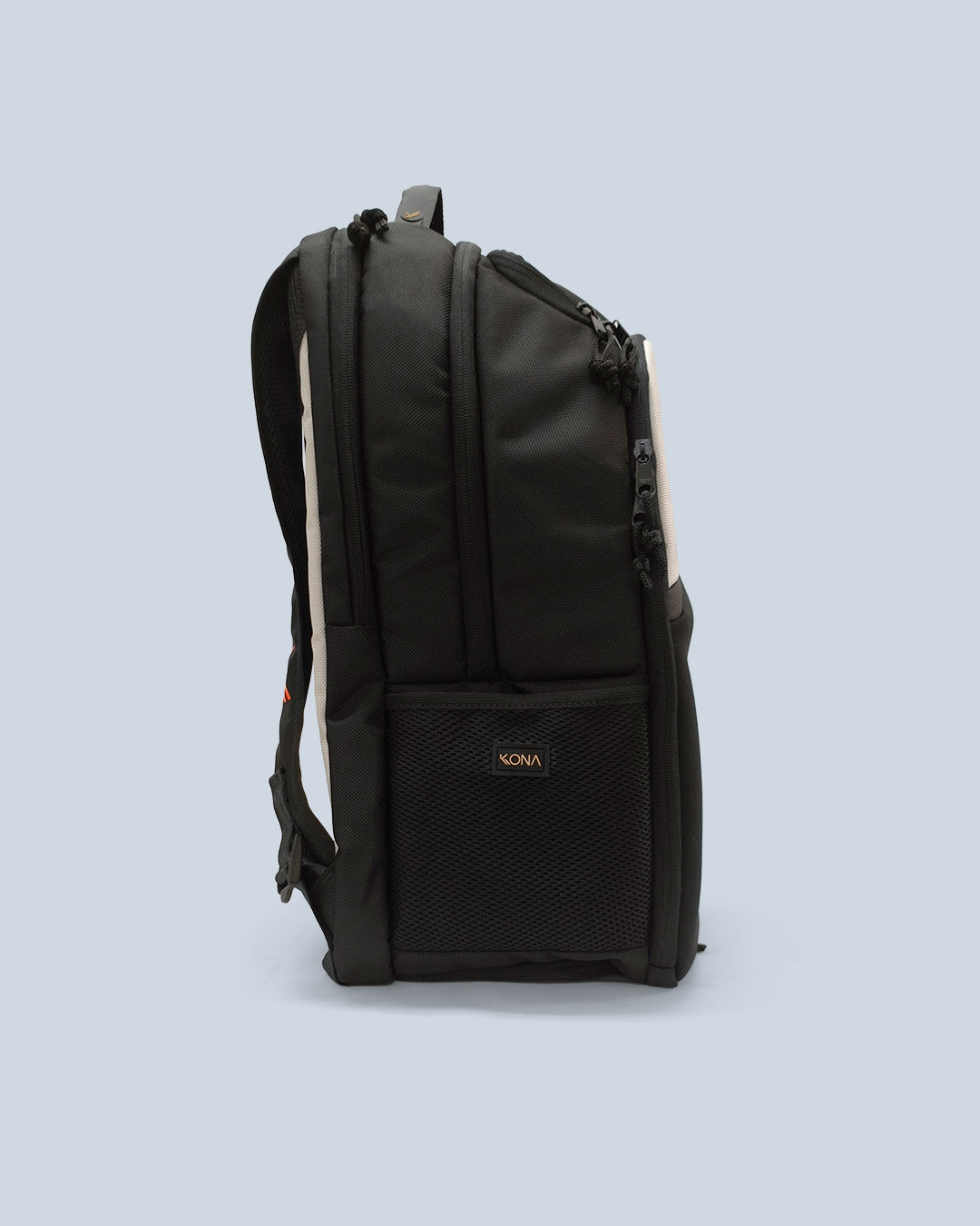 Mochila PRO New Kona - Preto com Laranja